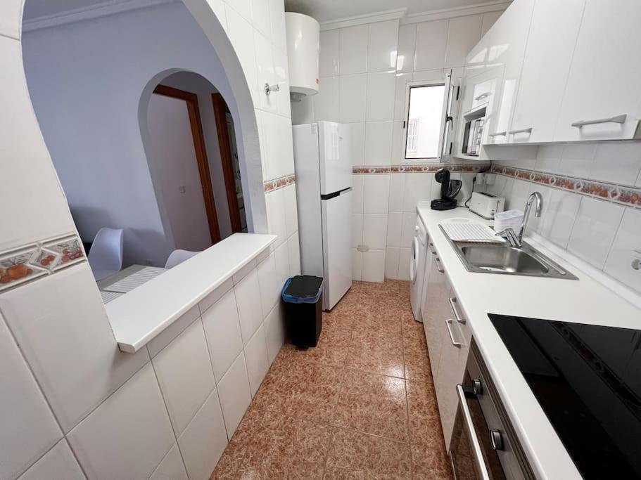 Nice And Central Apartment Torrevieja Exterior photo