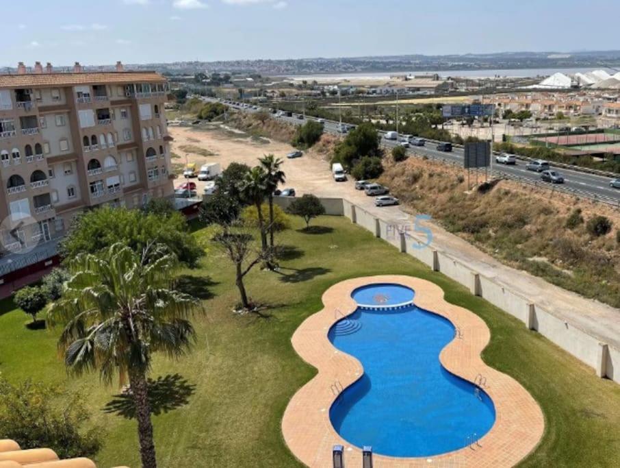 Nice And Central Apartment Torrevieja Exterior photo