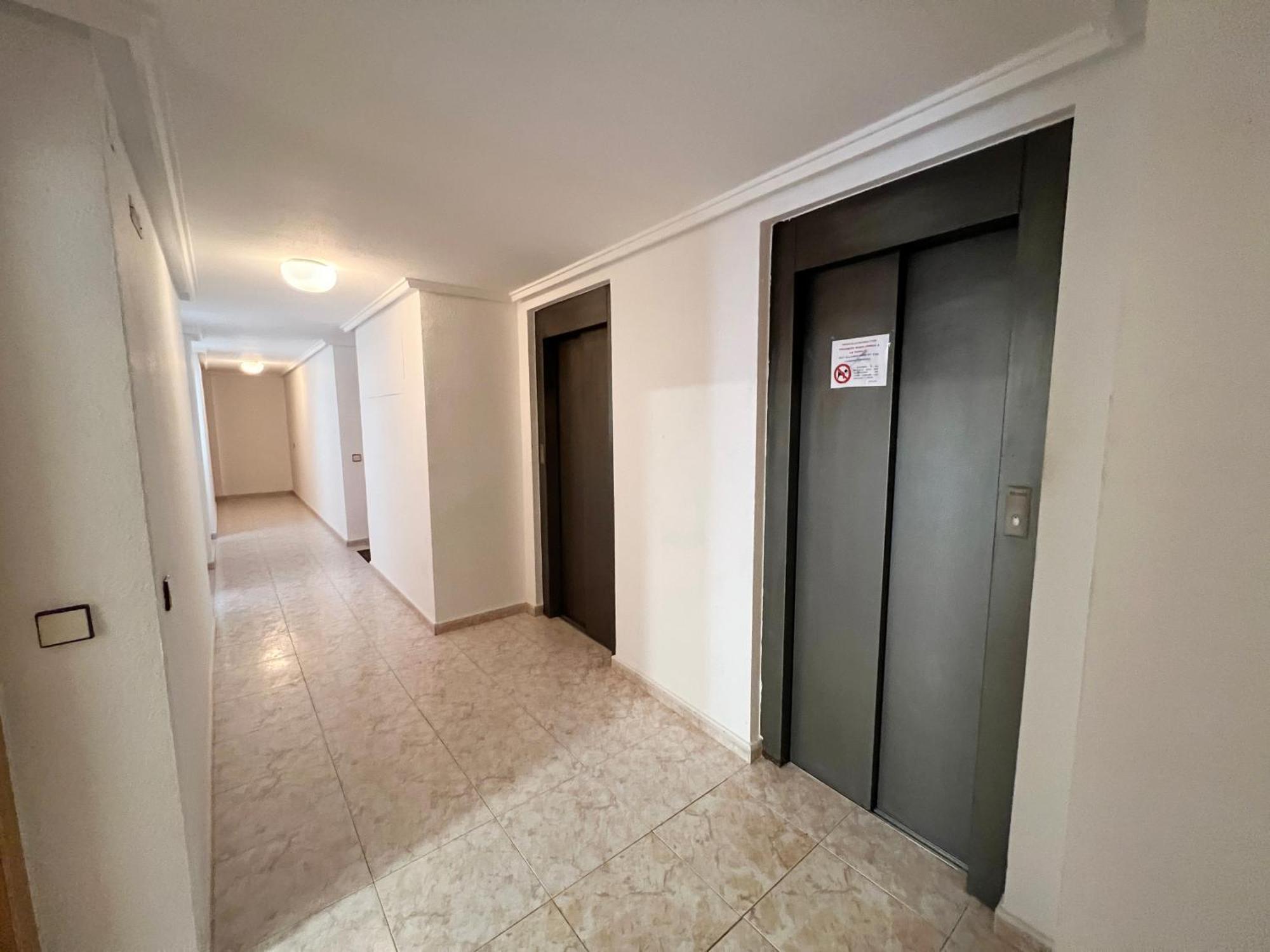 Nice And Central Apartment Torrevieja Exterior photo